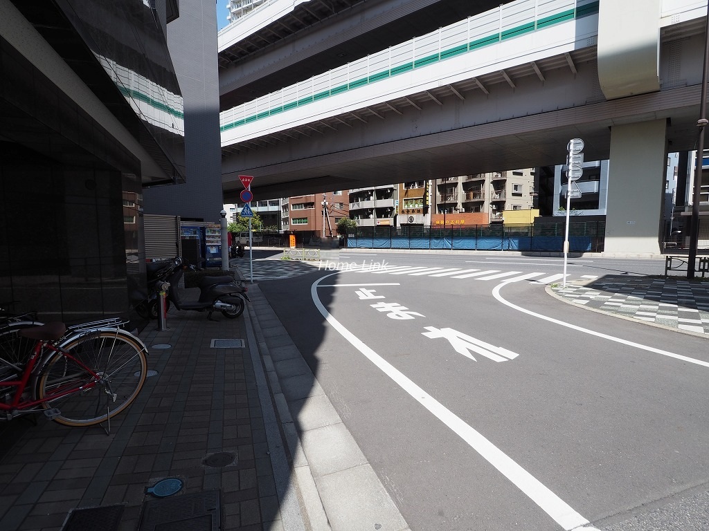 ドルチェ板橋区役所前・弐番館　前面道路